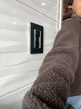 im lorein online show from 03/05/25, 01:50