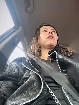 im lorein online show from 03/15/25, 04:10