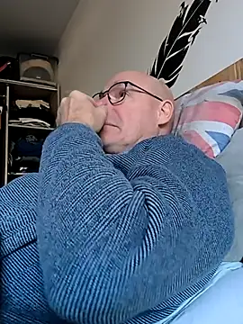 bogland33 online show from 11/30/25, 01:59