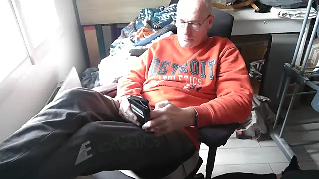 bogland33 online show from 05/14/26, 12:56