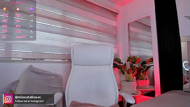 miss catalinaa online show from 12/01/25, 11:48