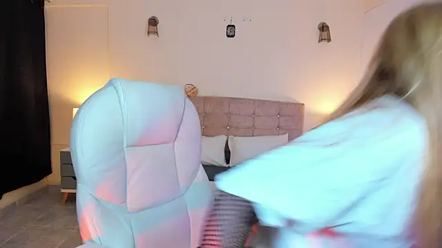 ARITOO  online show from 12/03/24, 03:52