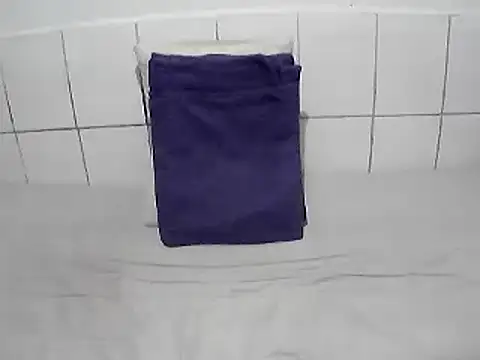 Snapshot of pierdona chatting on 07/10/26, 08:33 pierdona online show from 07/10/26, 08:33