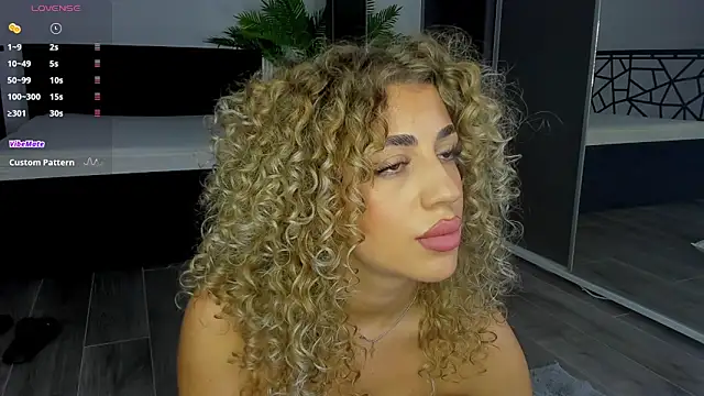 CurlyAnt0 online show from 12/20/25, 07:48