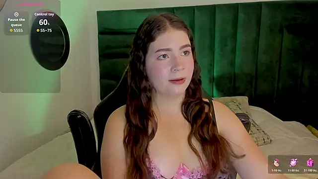 Snapshot of KarenPautt chatting on 02/28/26, 05:25 KarenPautt online show from 02/28/26, 05:25