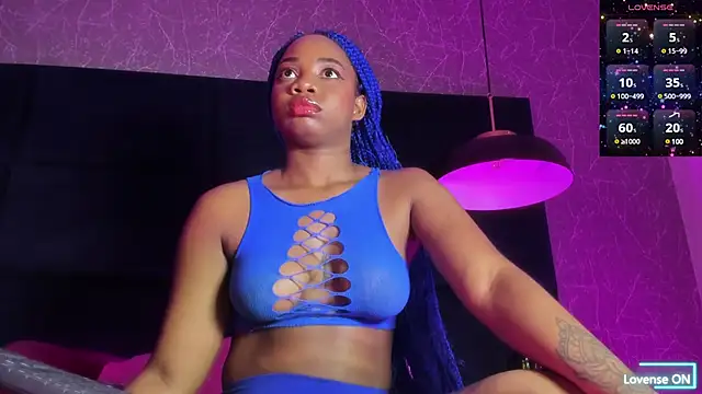 Snapshot of johannaMiller1 chatting on 01/16/25, 04:07 johannaMiller1 online show from 01/16/25, 04:07