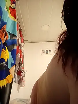 Snapshot of carolina_linarez69 chatting on 01/17/25, 01:15 carolina linarez69 online show from 01/17/25, 01:15