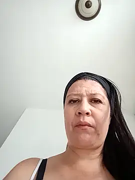 Snapshot of carolina_linarez69 chatting on 10/09/25, 06:28 carolina linarez69 online show from 10/09/25, 06:28