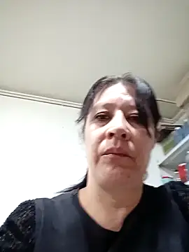 Snapshot of carolina_linarez69 chatting on 11/18/25, 08:57 carolina linarez69 online show from 11/18/25, 08:57