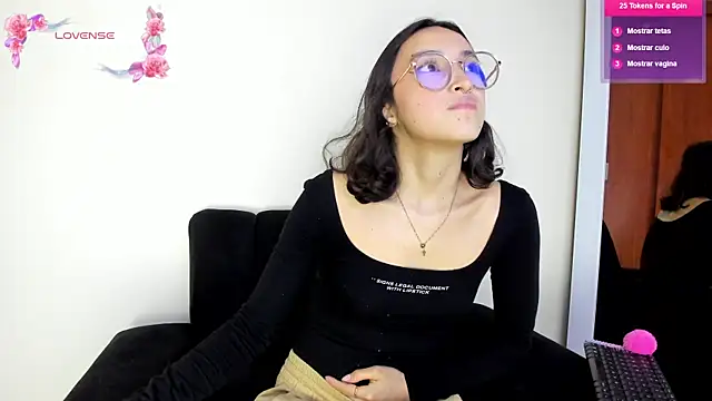 Snapshot of its__angelica_ chatting on 02/19/25, 01:29 its angelica online show from 02/19/25, 01:29