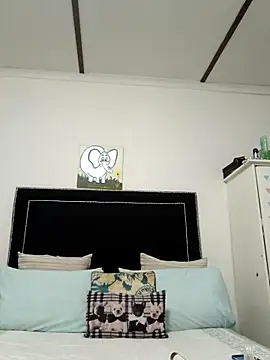 contagiousqueen online show from 02/17/26, 06:21