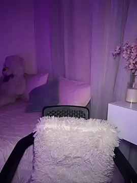 tuckersabrina online show from 12/05/25, 01:42