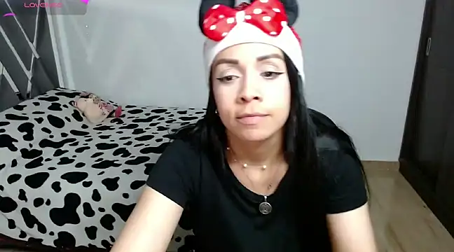 Amber Lovely online show from 12/18/24, 01:05