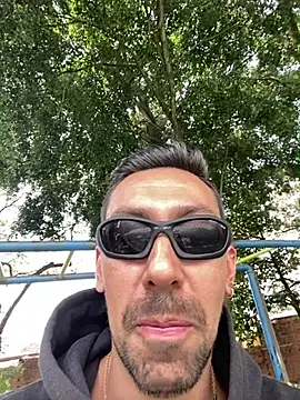 Snapshot of dantedesirexx chatting on 02/12/26, 06:03 dantedesirexx online show from 02/12/26, 06:03