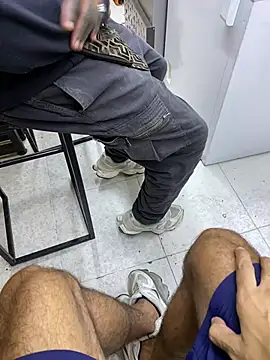 Snapshot of dantedesirexx chatting on 02/18/26, 08:21 dantedesirexx online show from 02/18/26, 08:21