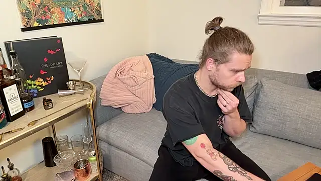 Snapshot of DaddydayDrinkzz chatting on 12/05/24, 07:05 DaddydayDrinkzz online show from 12/05/24, 07:05