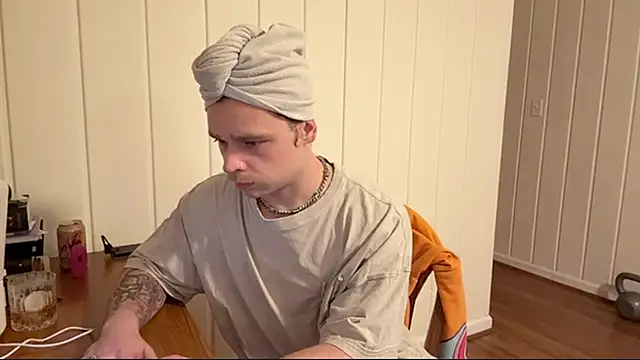 Snapshot of DaddydayDrinkzz chatting on 01/19/26, 03:54 DaddydayDrinkzz online show from 01/19/26, 03:54