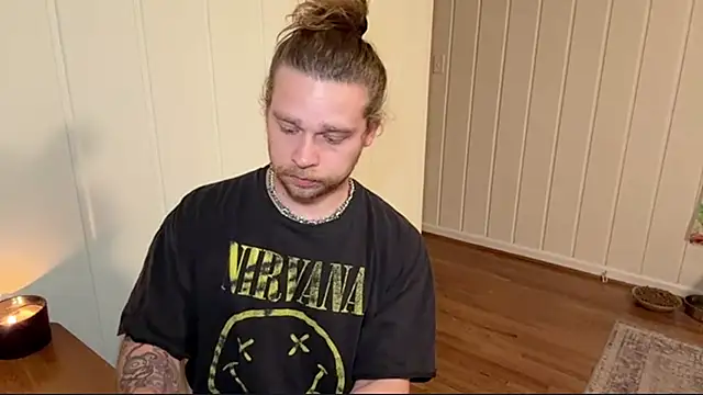 Snapshot of DaddydayDrinkzz chatting on 04/26/26, 03:37 DaddydayDrinkzz online show from 04/26/26, 03:37