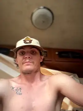 Snapshot of devinshd chatting on 04/02/26, 06:27 devinshd online show from 04/02/26, 06:27