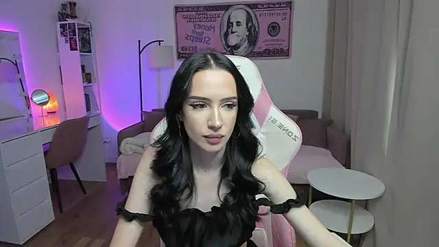 Snapshot of flora_off chatting on 05/06/26, 10:53 flora off online show from 05/06/26, 10:53