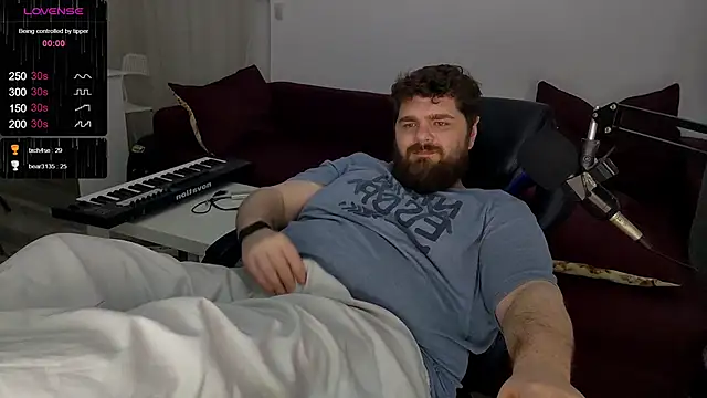 Snapshot of KingMarti chatting on 02/02/25, 09:23 KingMarti online show from 02/02/25, 09:23