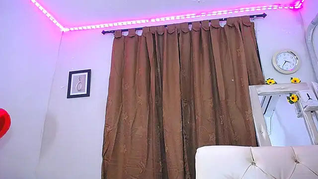 alaia 03 online show from 03/09/25, 12:20