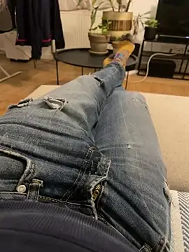 Snapshot of RSR_26689 chatting on 02/12/25, 04:33 RSR 26689 online show from 02/12/25, 04:33