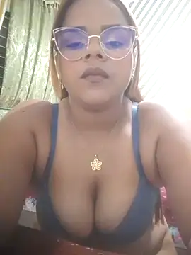 Snapshot of Evabigass chatting on 01/28/25, 08:58 Evabigass online show from 01/28/25, 08:58