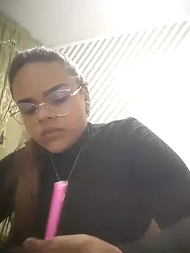 Snapshot of Evabigass chatting on 02/03/25, 11:05 Evabigass online show from 02/03/25, 11:05