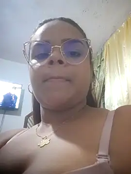 Snapshot of Evabigass chatting on 02/18/25, 11:41 Evabigass online show from 02/18/25, 11:41