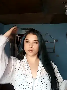 Elvishcassie  online show from 10/31/25, 07:59