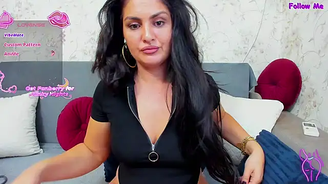 Snapshot of EssexALEXA chatting on 10/25/25, 09:31 EssexALEXA online show from 10/25/25, 09:31