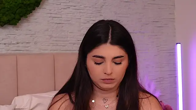 Snapshot of RachelSwaan chatting on 12/08/24, 09:46 RachelSwaan online show from 12/08/24, 09:46