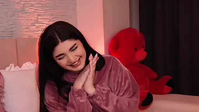 Snapshot of RachelSwaan chatting on 03/07/25, 04:46 RachelSwaan online show from 03/07/25, 04:46