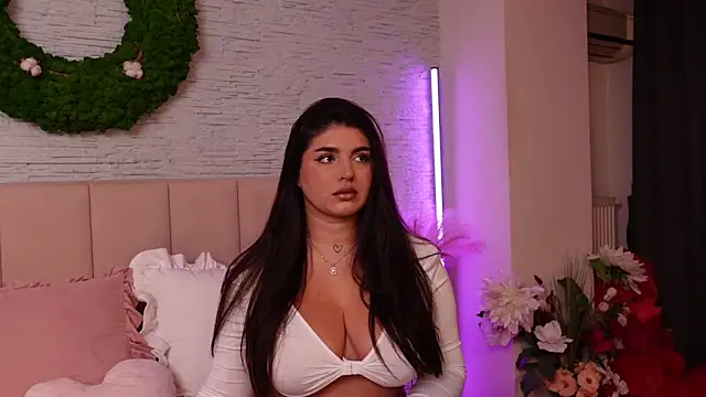 Snapshot of RachelSwaan chatting on 09/23/25, 04:59 RachelSwaan online show from 09/23/25, 04:59