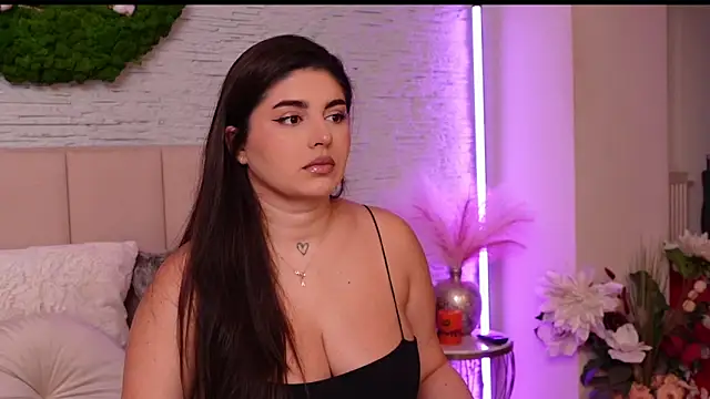 Snapshot of RachelSwaan chatting on 10/24/25, 08:44 RachelSwaan online show from 10/24/25, 08:44