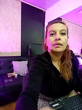 RoxieJackson online show from 10/08/25, 12:03