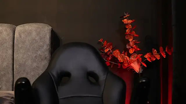 Snapshot of CallumMuscle chatting on 11/14/25, 12:42 CallumMuscle online show from 11/14/25, 12:42