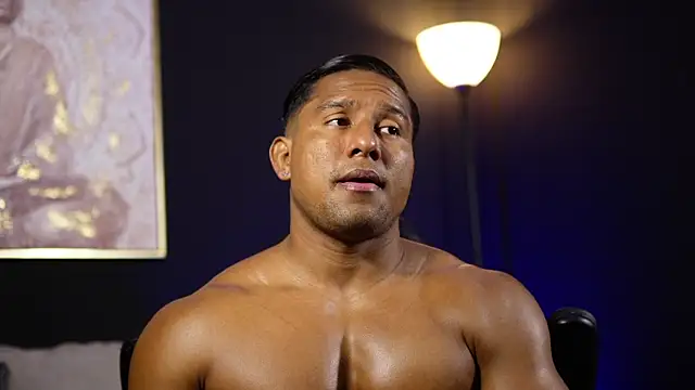 Snapshot of CallumMuscle chatting on 12/17/25, 10:21 CallumMuscle online show from 12/17/25, 10:21