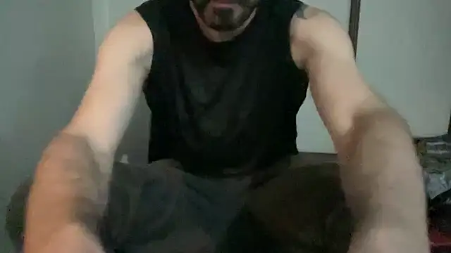 Snapshot of alphajoshkosh chatting on 04/21/26, 12:01 alphajoshkosh online show from 04/21/26, 12:01