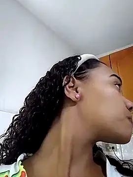 evafoxs online show from 12/11/24, 01:26