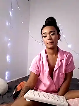 evafoxs online show from 02/05/25, 04:37