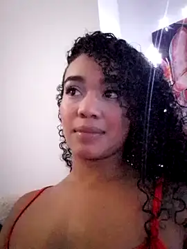 evafoxs online show from 02/17/25, 09:52