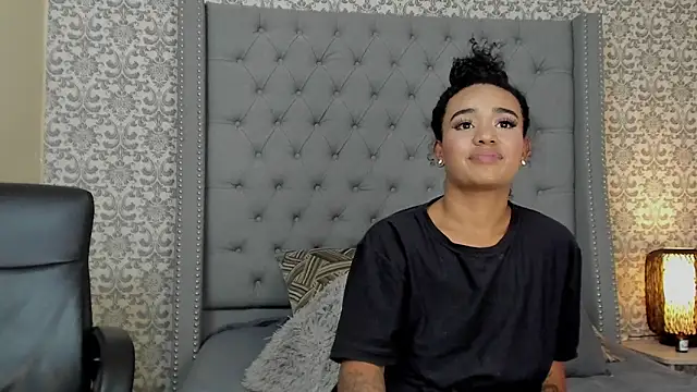 evafoxs online show from 03/10/25, 07:29