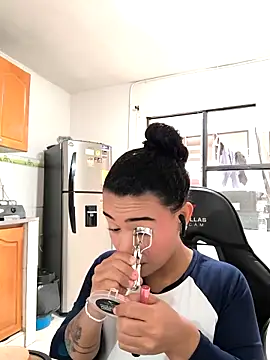 evafoxs online show from 10/27/25, 04:22