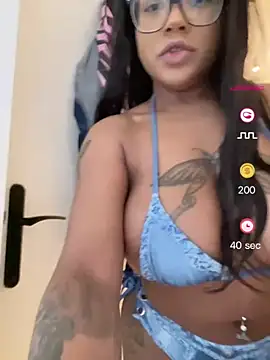 BabyFannyxx online show from 05/11/26, 10:21
