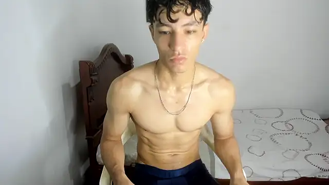 Snapshot of enzo_sloran chatting on 09/17/25, 04:08 enzo sloran online show from 09/17/25, 04:08