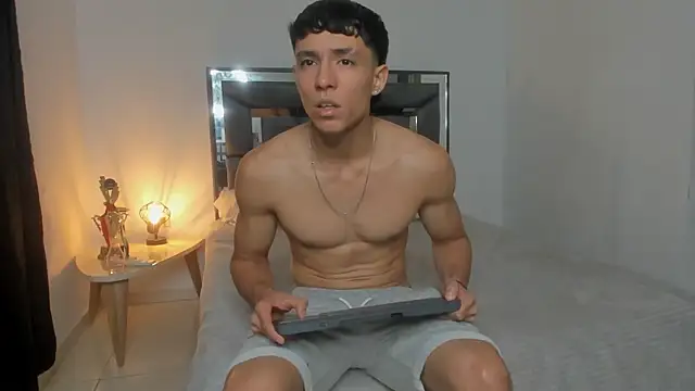 enzo sloran online show from 11/22/25, 06:12