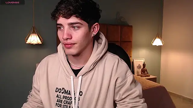 AlejooTwink online show from 01/26/25, 07:31