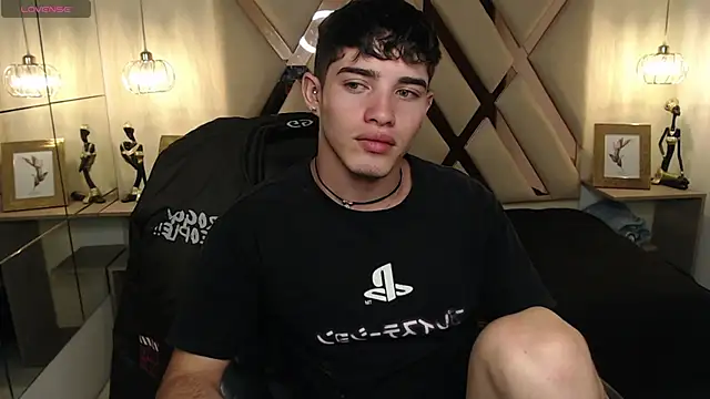 AlejooTwink online show from 02/05/25, 03:31